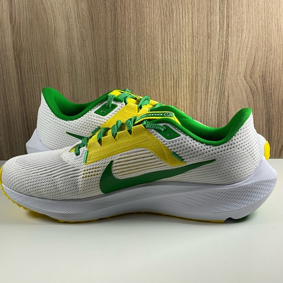 Nike Zoom Pegasus 40 Oregon Ducks Green DZ5979-100 Men's Size 9.5 - Picture 6 of 10